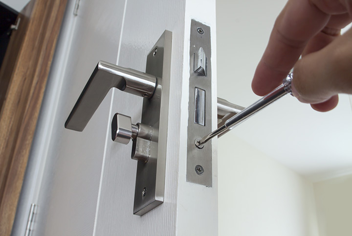 Our local locksmiths are able to repair and install door locks for properties in Totton and the local area.